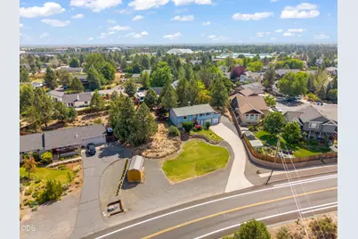 63552 Boyd Acres Road, Bend, OR 97701 - Photo 31