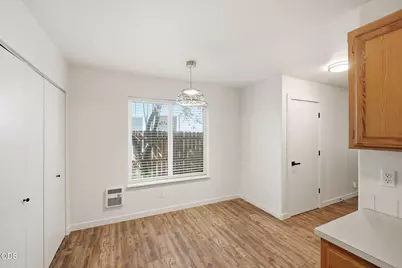 1290 NW Knoxville Boulevard, Bend, OR 97703 - Photo 13