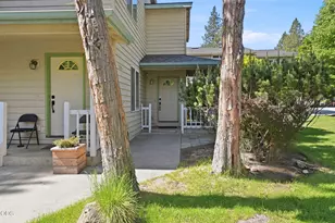 1290 NW Knoxville Blvd, Bend, OR 97703 - Photo 3