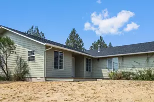629 SW Deer Ridge Ct, Madras, OR 97741 - Photo 1