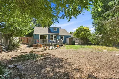 438 NE Flint Street, Grants Pass, OR 97526 - Photo 27