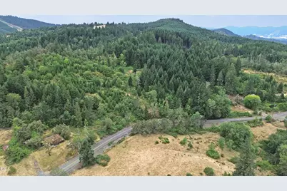 3741 Oak Hill Road, Roseburg, OR 97470 - Photo 9