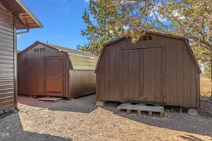 7043 SW Highland Dr, Powell Butte, OR 97753 - Photo 25