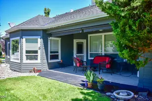 94 Skyhawk Dr, Eagle Point, OR 97524 - Photo 5
