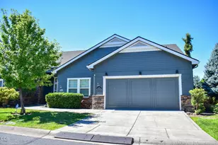 94 Skyhawk Dr, Eagle Point, OR 97524 - Photo 23