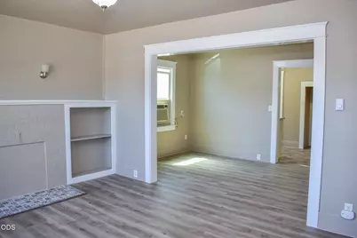515 N Riverside Avenue, Medford, OR 97501 - Photo 15
