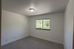 1522 NE Locksley Dr, Bend, OR 97701 - Photo 15