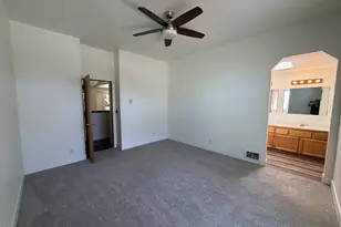 1522 NE Locksley Dr, Bend, OR 97701 - Photo 11