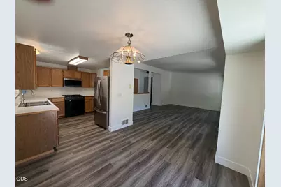 1522 NE Locksley Drive, Bend, OR 97701 - Photo 5