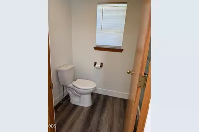 1522 NE Locksley Drive, Bend, OR 97701 - Photo 13