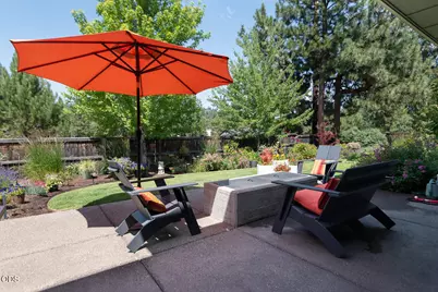 2100 NW Newport Hills Drive, Bend, OR 97703 - Photo 29