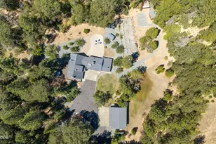 3806 Jumpoff Joe Creek Rd, Grants Pass, OR 97526 - Photo 5