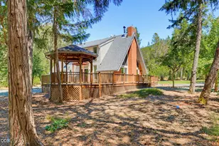 3806 Jumpoff Joe Creek Rd, Grants Pass, OR 97526 - Photo 9