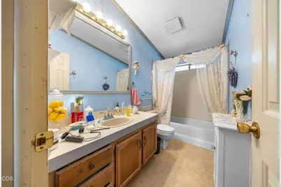 21010 Yeoman Road, Bend, OR 97701 - Photo 19