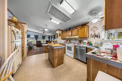 21010 Yeoman Road, Bend, OR 97701 - Photo 13