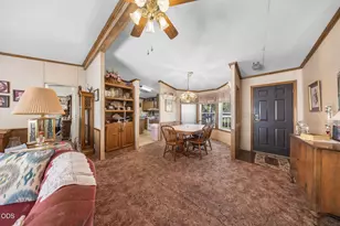 21010 Yeoman Rd, Bend, OR 97701 - Photo 11