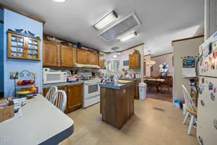 21010 Yeoman Rd, Bend, OR 97701 - Photo 23