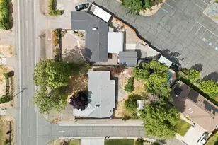 452 W Pine St, Central Point, OR 97502 - Photo 27