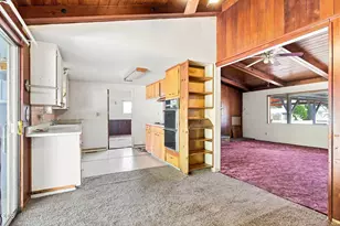452 W Pine St, Central Point, OR 97502 - Photo 9
