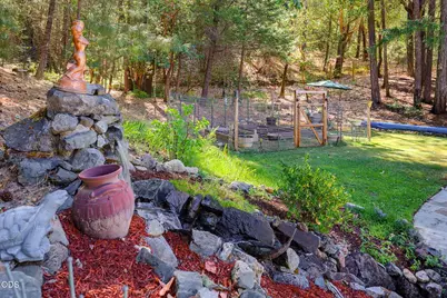 4184 E Evans Creek Road, Rogue River, OR 97537 - Photo 41
