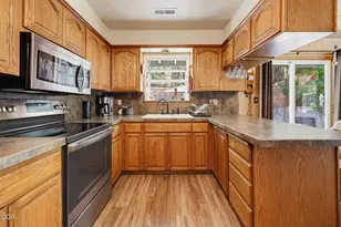 4184 E Evans Creek Rd, Rogue River, OR 97537 - Photo 11