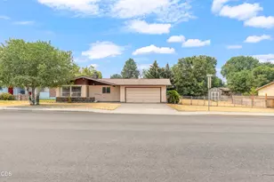 410 SE 10th St, Madras, OR 97741 - Photo 25