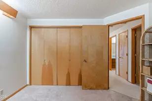410 SE 10th St, Madras, OR 97741 - Photo 17