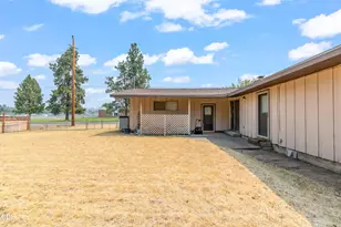 410 SE 10th St, Madras, OR 97741 - Photo 21