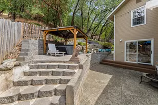 1628 NE Terrace Dr, Grants Pass, OR 97526 - Photo 29