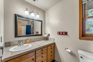 1628 NE Terrace Dr, Grants Pass, OR 97526 - Photo 21
