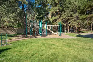 19717 SW Mount Bachelor Dr, Bend, OR 97702 - Photo 37