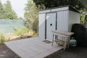 1502 Agape Way, Grants Pass, OR 97527 - Photo 53