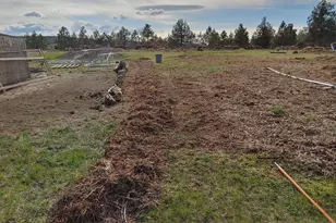 65665 SW 61st St, Bend, OR 97703 - Photo 3