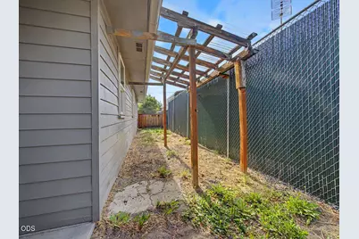 2015 Gettle Street, Klamath Falls, OR 97603 - Photo 21