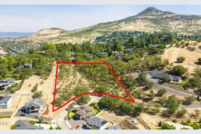 3655 Aerial Heights Drive, Medford, OR 97504 - Photo 1