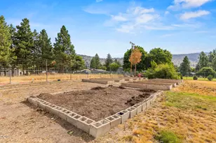 1151 Pine Grove Rd, Klamath Falls, OR 97603 - Photo 33