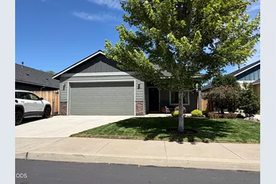2955 NW Hemlock Lane, Redmond, OR 97756 - Photo 1