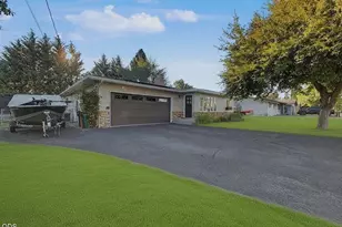 3608 Hope St, Klamath Falls, OR 97603 - Photo 3