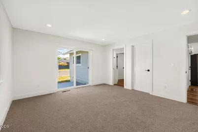 1948 Madison Street, Klamath Falls, OR 97603 - Photo 17