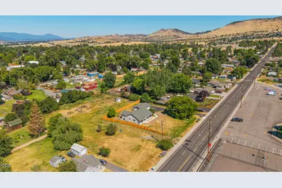 1948 Madison Street, Klamath Falls, OR 97603 - Photo 43