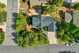 1287 NW City Heights Dr, Bend, OR 97703 - Photo 29