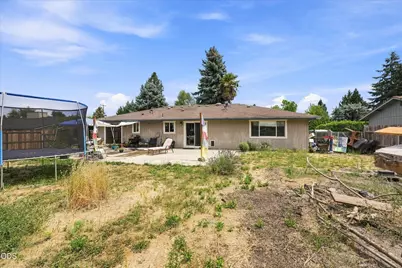2372 Happy Valley Drive, Medford, OR 97501 - Photo 29