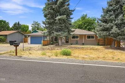 2372 Happy Valley Drive, Medford, OR 97501 - Photo 1