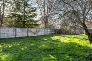 1711 Prune St, Medford, OR 97501 - Photo 3