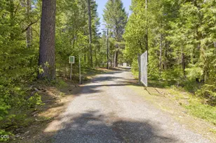 700 McMullen Creek Rd, Selma, OR 97538 - Photo 35