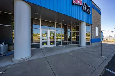 3755 Crater Lake Highway, Medford, OR 97504 - Photo 7