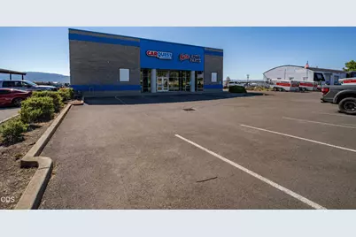 3755 Crater Lake Highway, Medford, OR 97504 - Photo 5