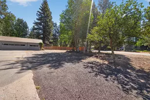 60822 Onyx St, Bend, OR 97702 - Photo 33