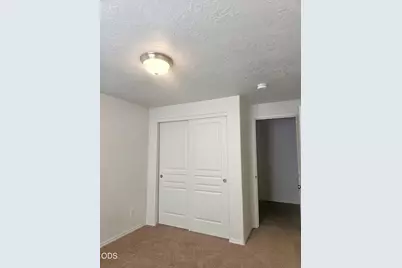 3176 SW Evergreen Avenue, Redmond, OR 97756 - Photo 13