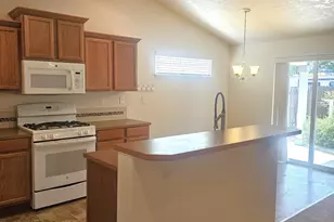 3176 SW Evergreen Ave, Redmond, OR 97756 - Photo 7